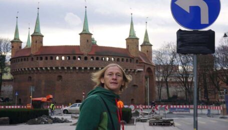 26167412_586492885076094_7688078451597788116_n